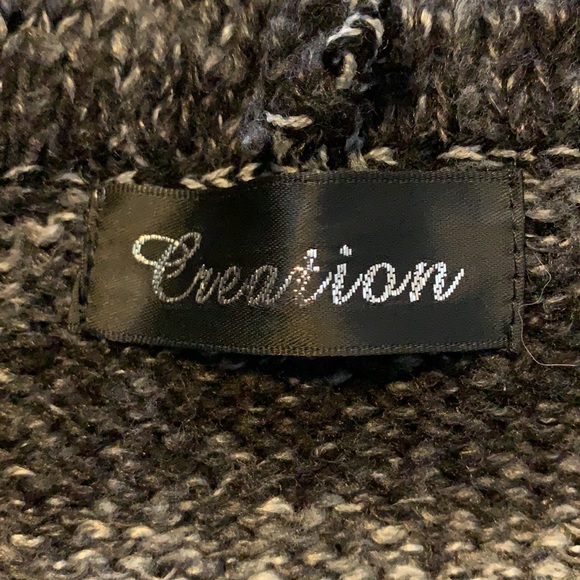 Cowl neck poncho with tassels - Picture 3 of 6